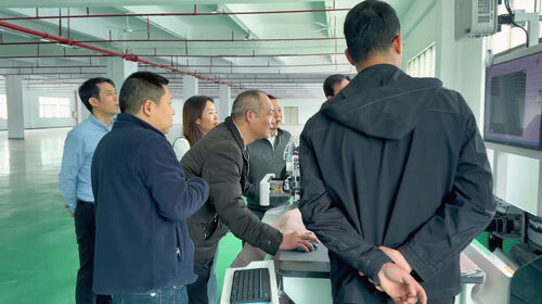 Dernières nouvelles de l'entreprise Top 10 Fabricants de machines de découpe de chaussures