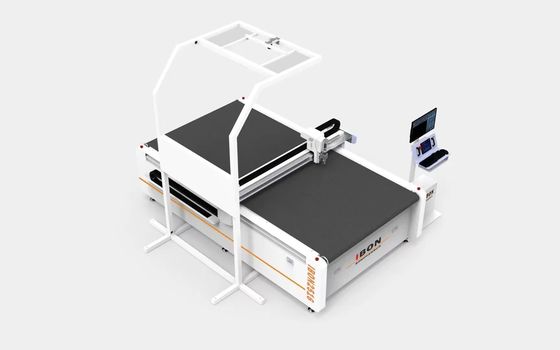 Bon prix IB1625G Coupeuse CNC de cuir de précision avec une portée de coupe de 1600 mmX2500 mm et une épaisseur maximale de 60 mm pour le cuir authentique en ligne
