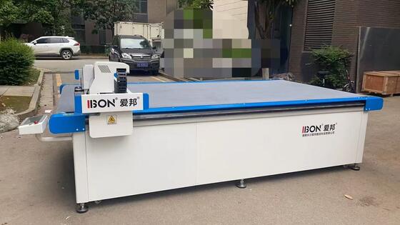 Bon prix Machine de coupe numérique de couteau à joints à absorption de choc EVA en ligne